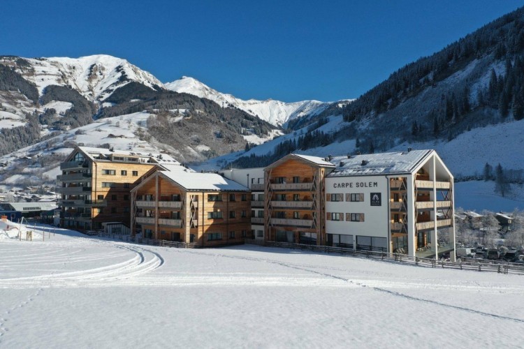 Fantastic Ski Apartment in Luxury Resort in Rauris