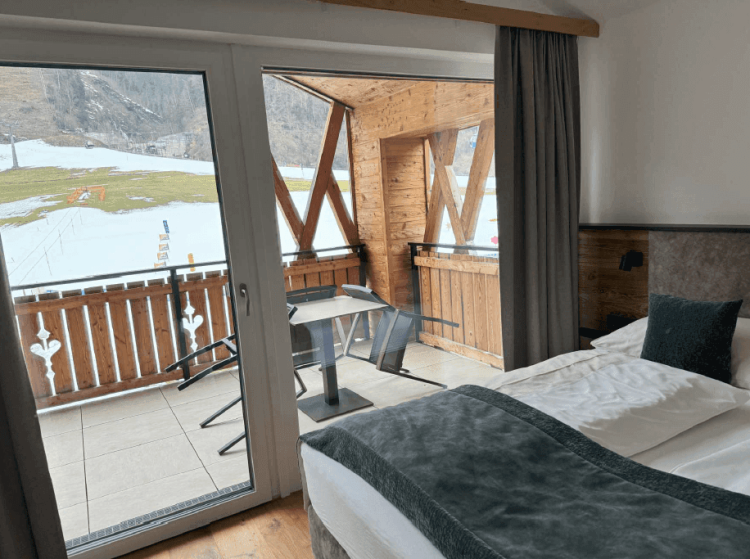 Fantastic Ski Apartment in Luxury Resort in Rauris